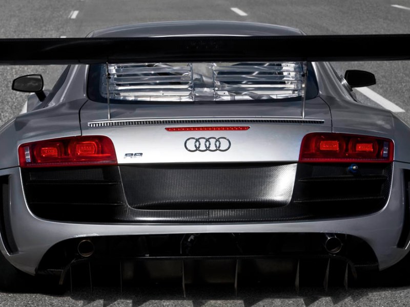 1220358130Audi_R8_race_MotorAuthority_003