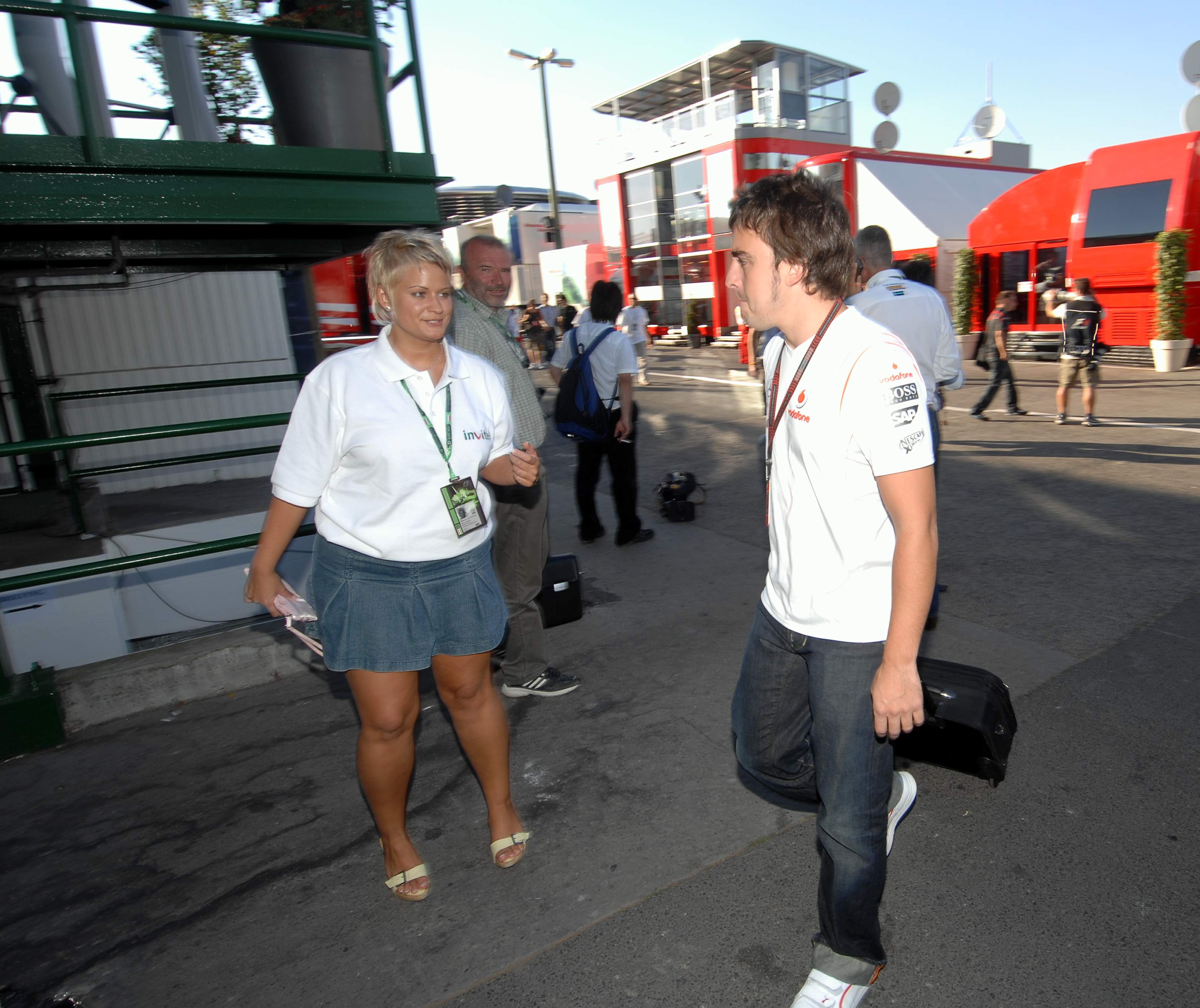 1187277883Alonso_020807_4