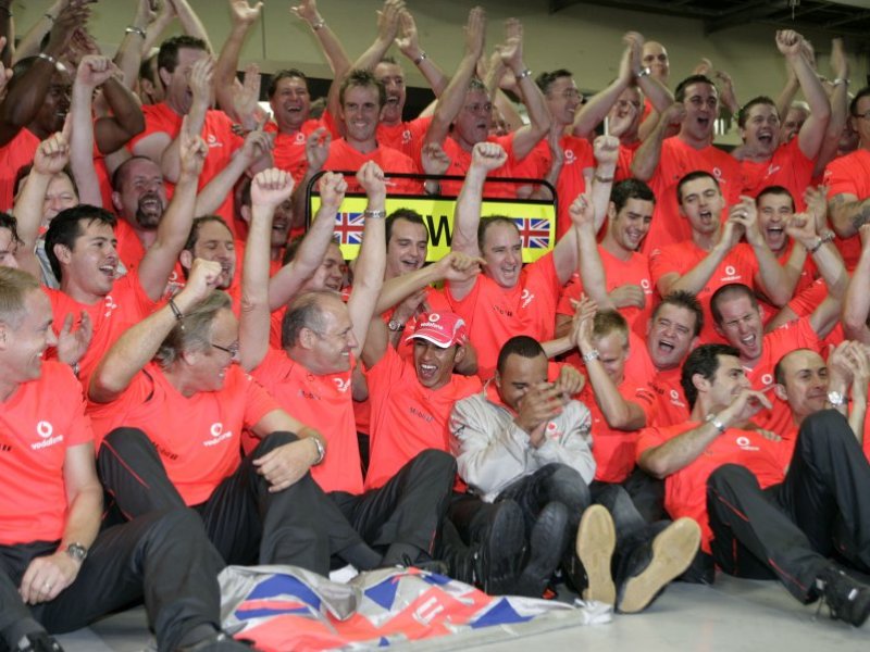 1250713972mclaren brazil radost i nekvi takiva