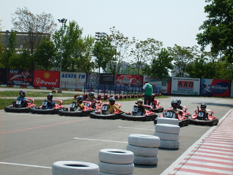 1189420500LAUTA SUMMER KARTING SCHOOL