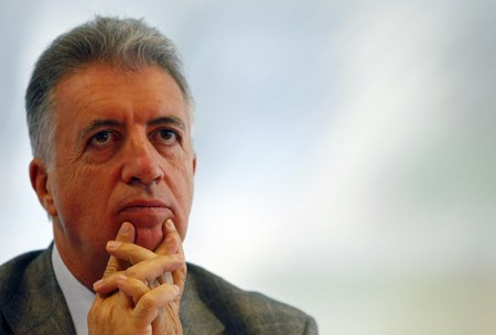 1242314588Ferraris-son-to-buy-stake-in-Pininfarina_-too1