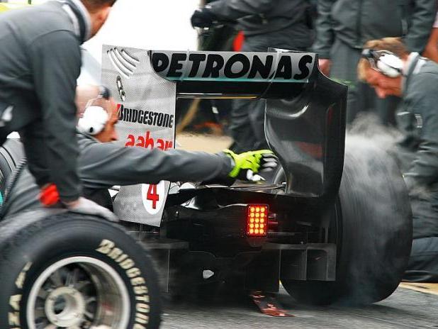 1268900520nico rosberg mercedes gp diffuser test bacelona