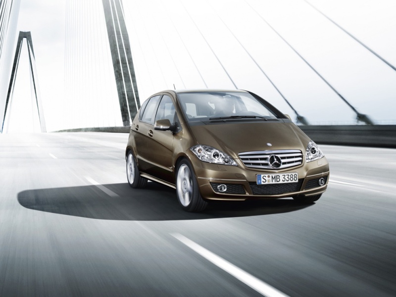 12138906882008_mercedes_a-class_facelift_1