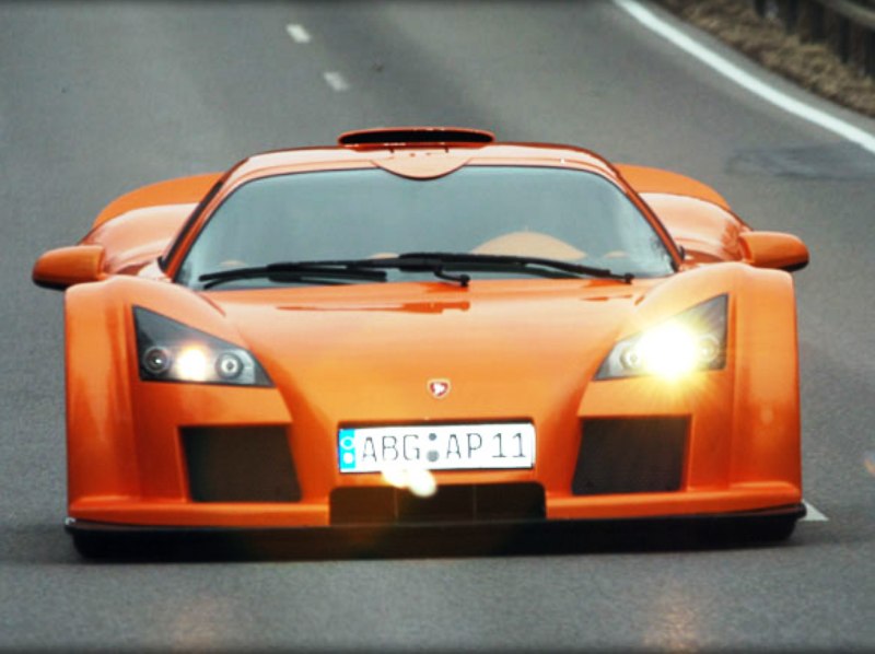 1211822956Gumpert_Apollo_MotorAuthority_007