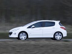 Пежо показаха модела 308 GTi