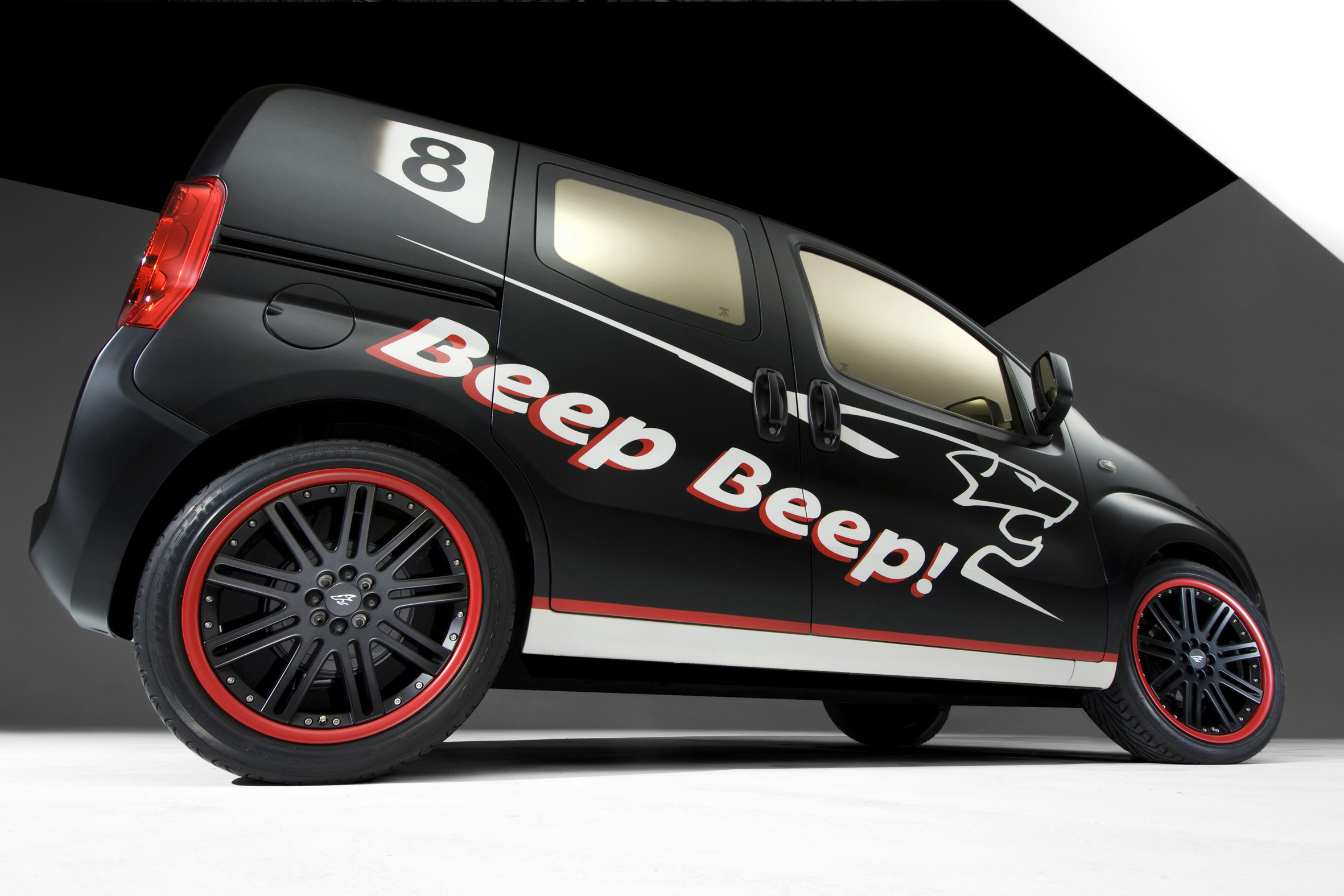 1203324914BipperBeepBeep_0711AB009