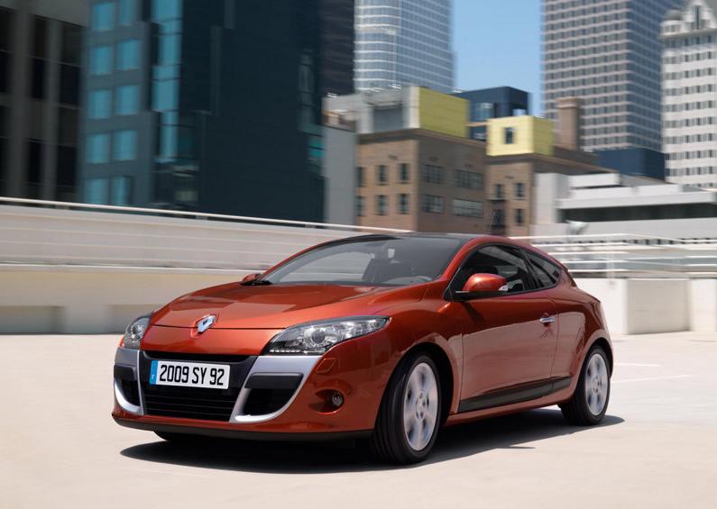 1232577327Renault-Megane_Coupe_2009_800x600_wallpaper_01