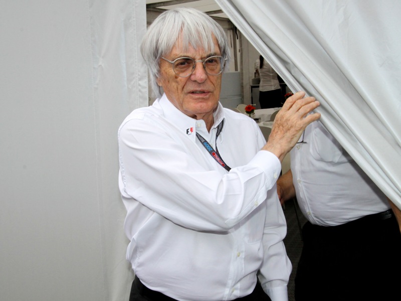 1274253442bernie ecclestone silverstone 2009
