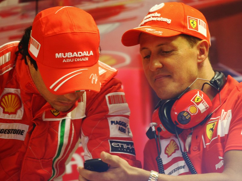 1263652089michael schumacher i felipe massa