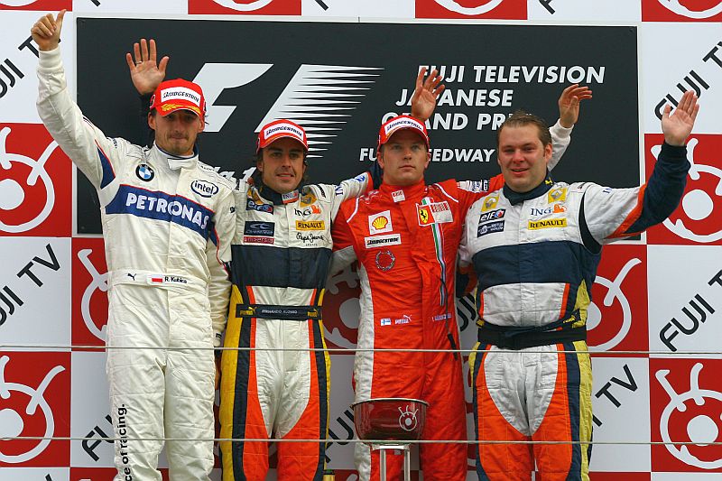 1223809809podium