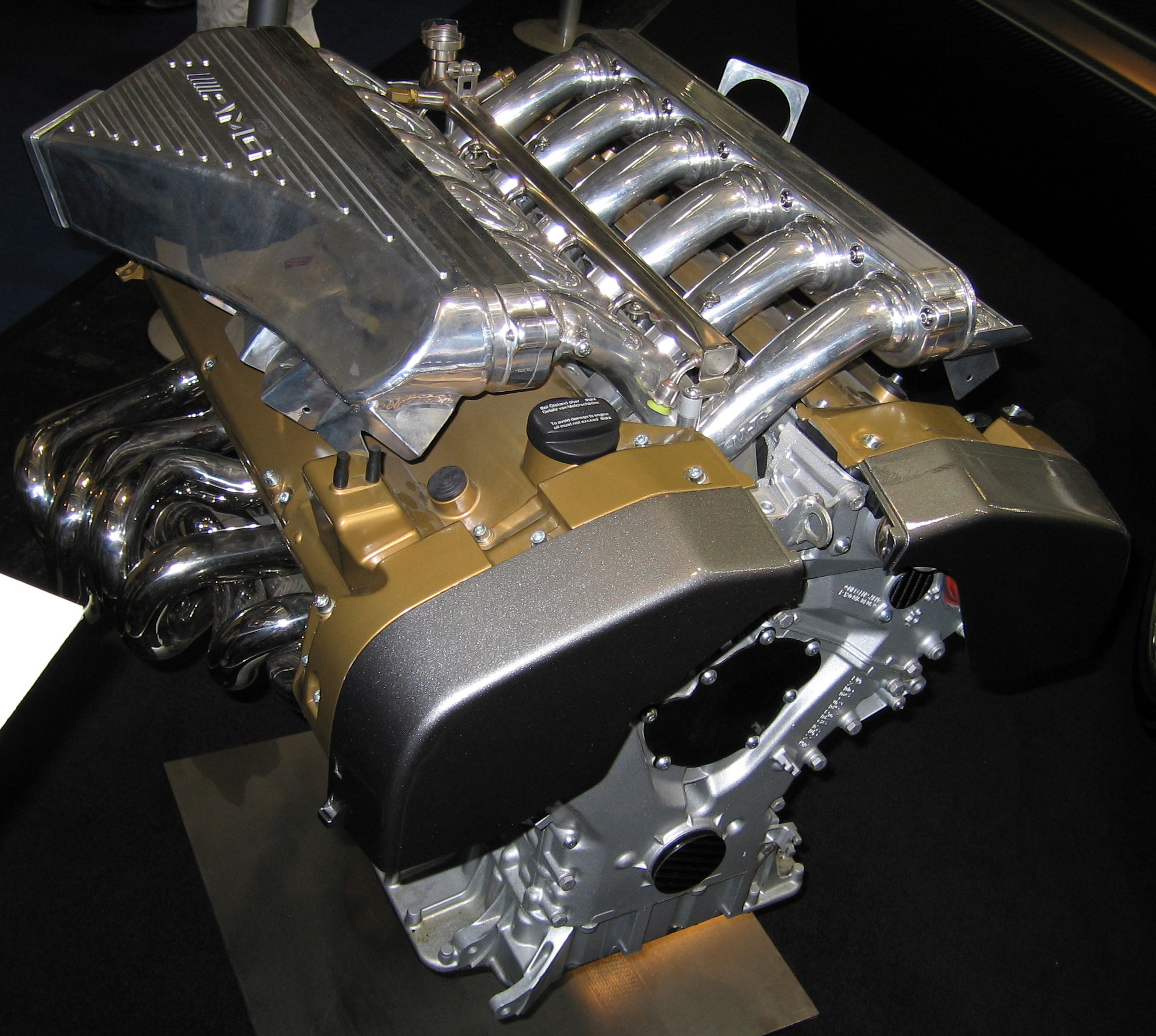Pagani_Zonda_F_engine_AMG_V12_73l2