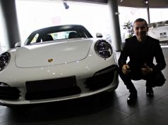 Лоренсо ще рекламира Porsche