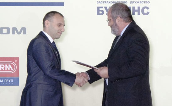 Стоян Проданов получи наградата от Иля Селиктар