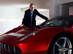 Ерик Клептън получи поръчковото си Ferrari