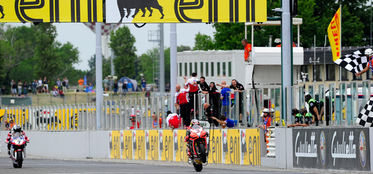 289_r07_biaggi_finish