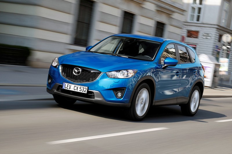 CX-5_2012_skyblue_action_09__jpg300