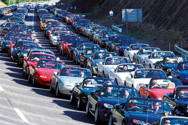 парад на Mazda MX-5