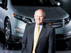 Дан Ейкърсън напуска поста CEO на GM през януари 2014 г.
