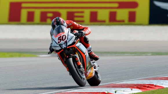 hl_wsbk_guintoli_action_big