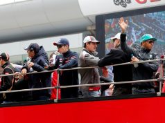 F1 отборите трябва да спрат да контролират пилотите си, заяви Хорнер