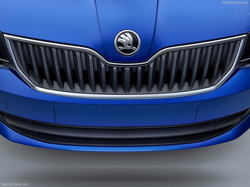Skoda-Fabia_2015_800x600r_03