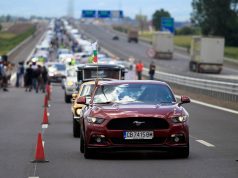 Рекордът на Гинес за най-дълга колона от автомобили Форд все още е български