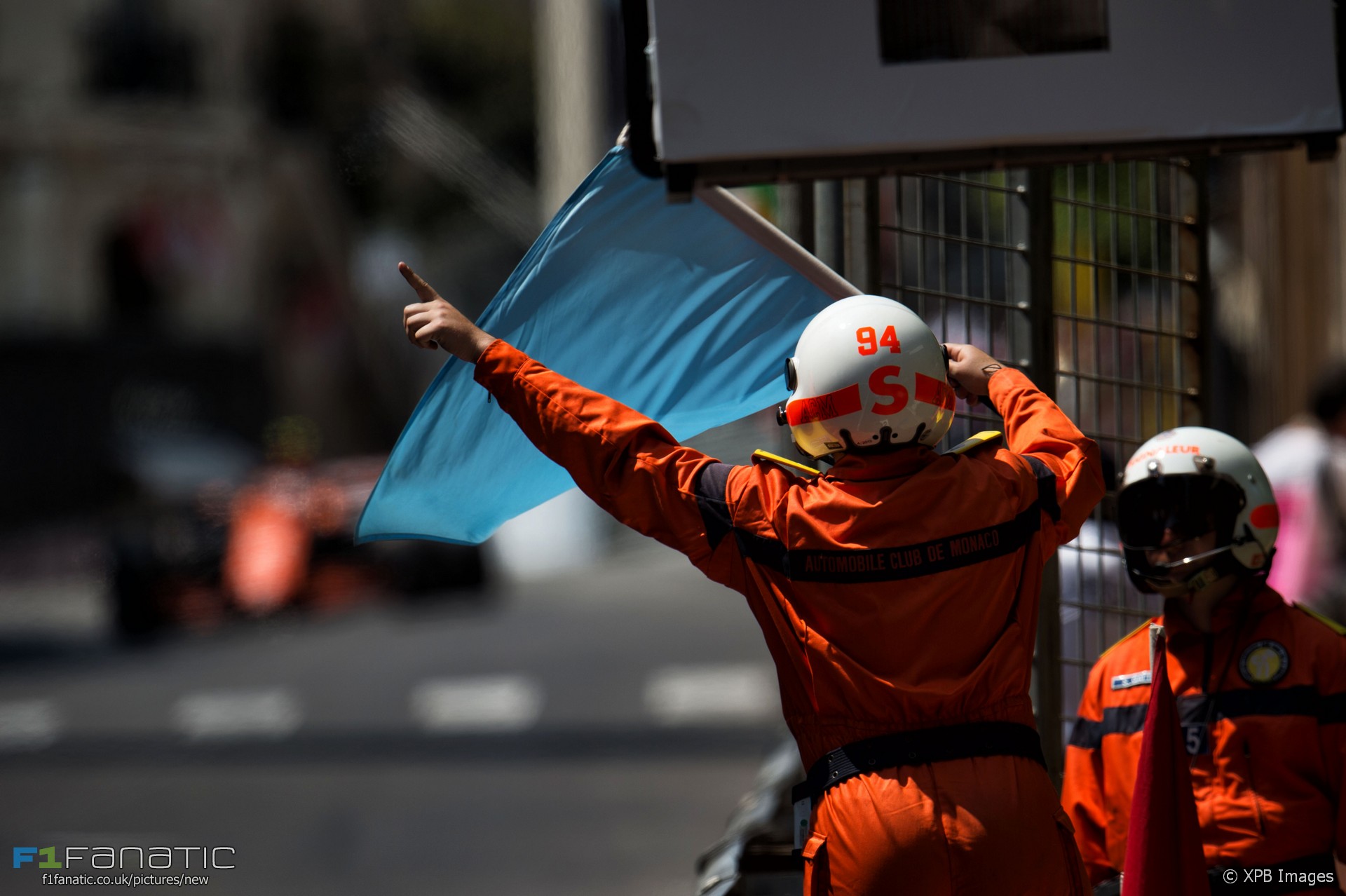 2017_monaco_blue_flag
