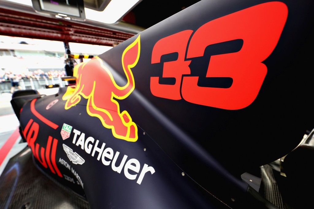 2017_spain_red_bull_car