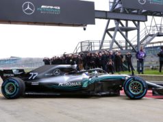 Мерцедес представи W09