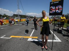 F1 ще замени момичетата на стартовата решетка с деца