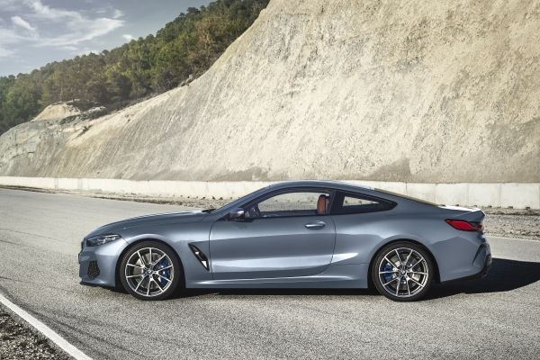 P90306599_lowRes_the-all-new-bmw-8-se
