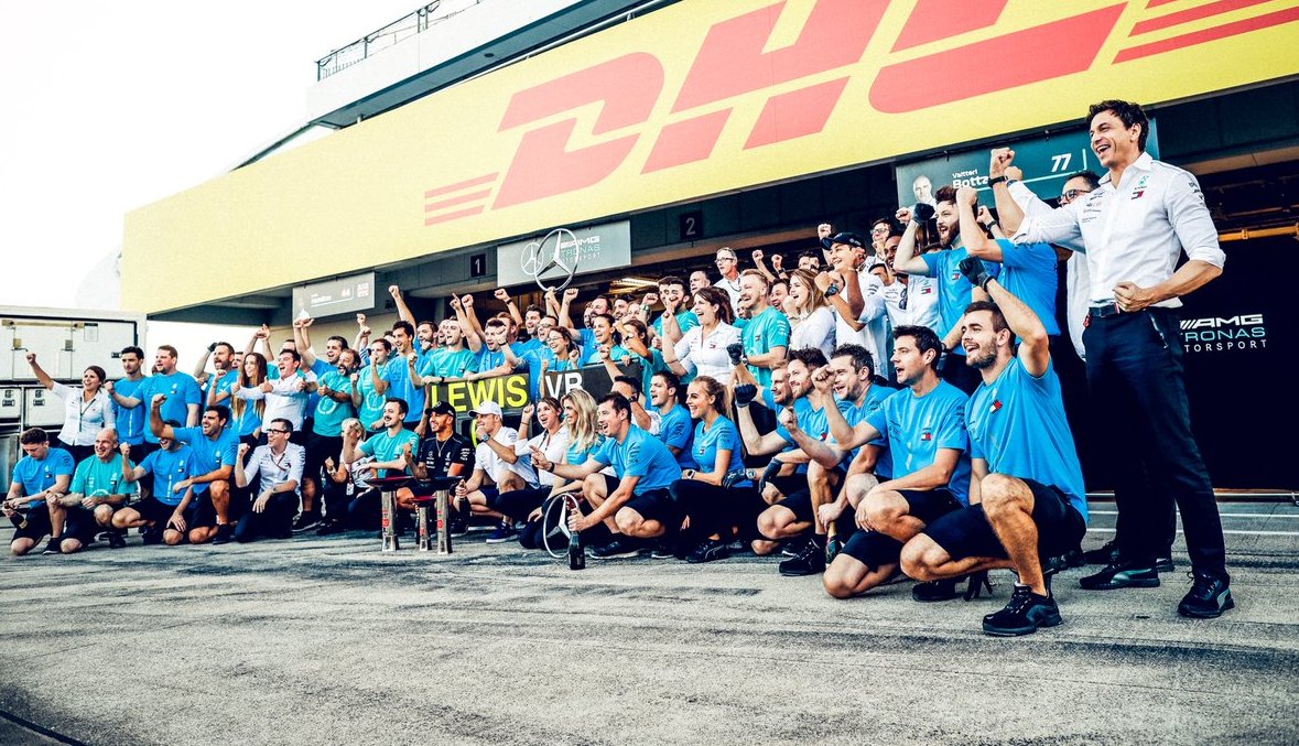 2018_japan_mercedes_team