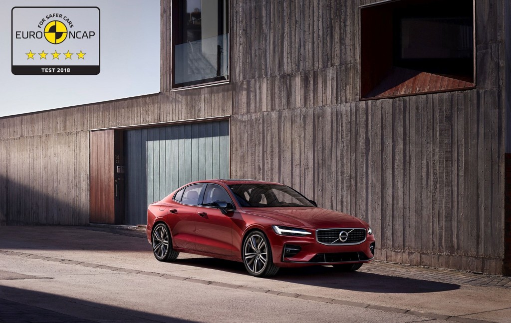 246534_Volvo_S60_and_V60_secure_5-star_safety_rating_by_Euro_NCAP