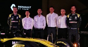Nico Hulkenberg, Rémi Taffin, Cyril Abiteboul, Marcin Budkowski, Nick Chester, Daniel Ricciardo