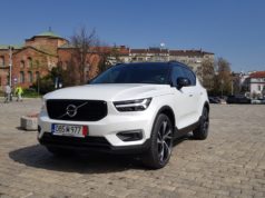 Волво XC40