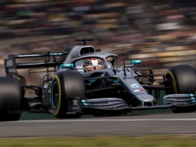 Хамилтън пръв в Китай, Мерцедес с двойна победа в F1 старт №1000 Люис Хамилтън