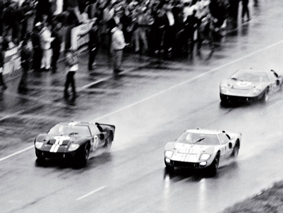 Форд GT40