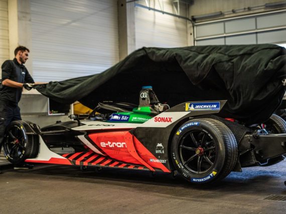 Ауди e-tron FE06