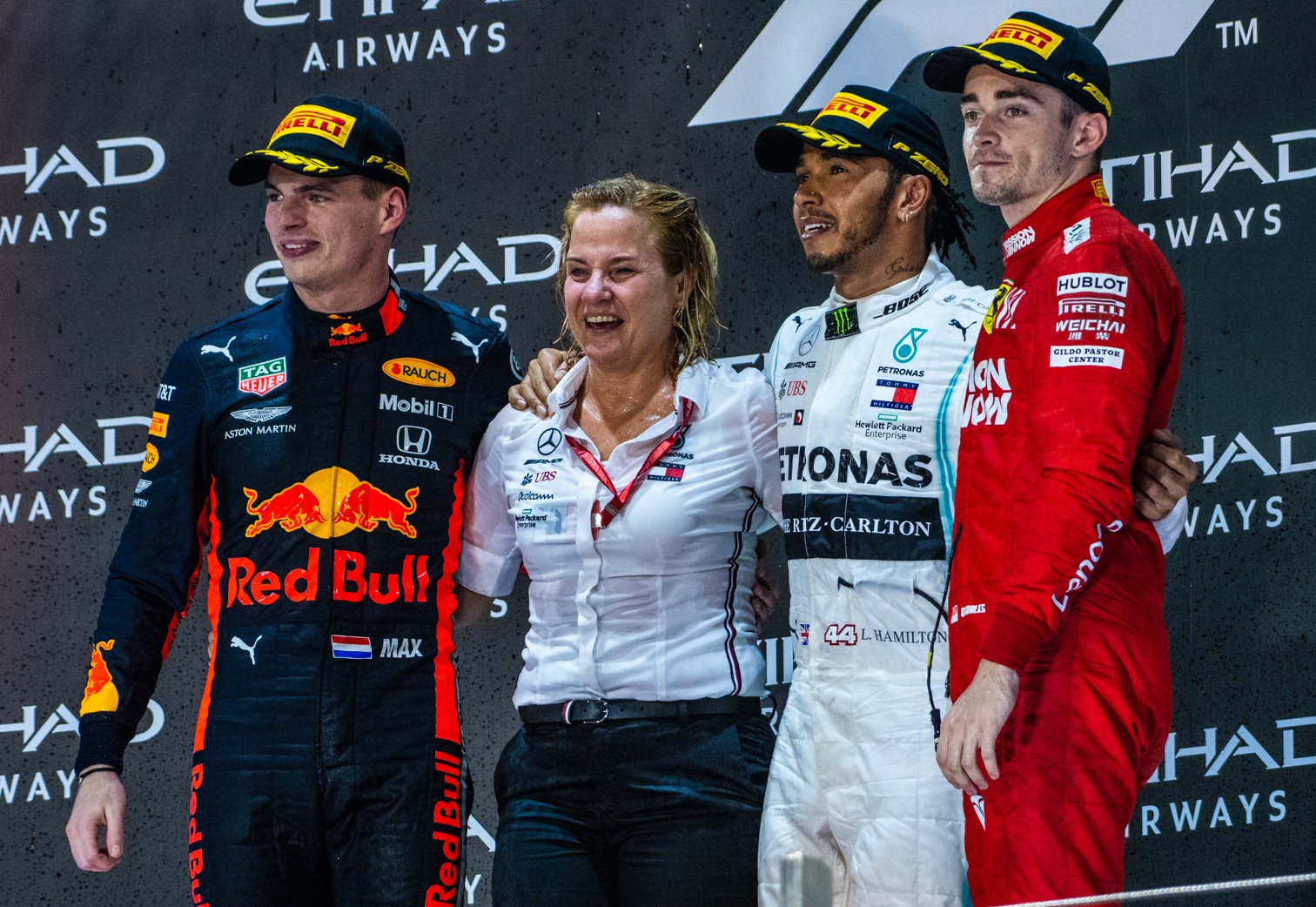 2019_abu dhabi podium Макс Верстапен, подиум 2019 Абу Даби