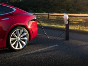 С какви проблеми се сблъсква проектът на Tesla за завод в Германия Tesla