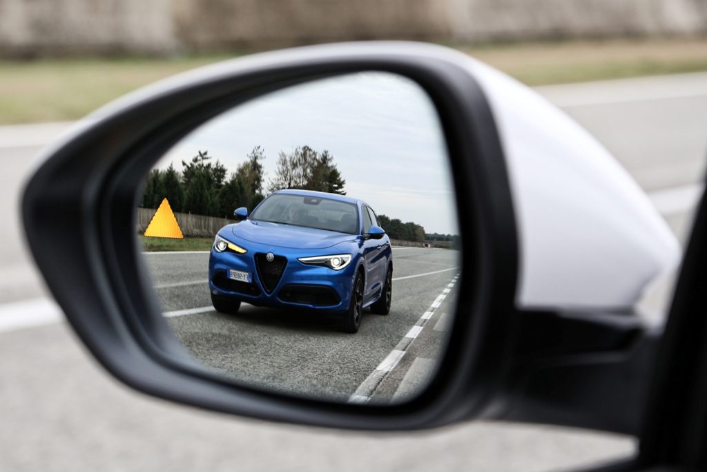 Alfa-Romeo_Stelvio