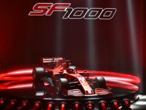 Ферари SF1000