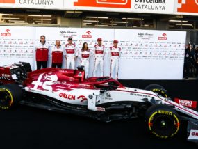 Алфа Ромео вдигна покривалото на новия C39 Алфа Ромео 2020