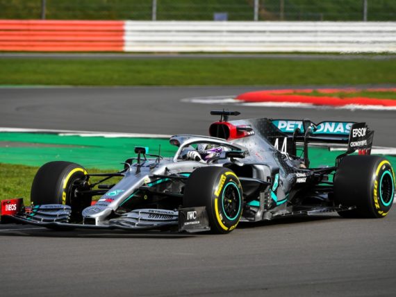 Мерцедес F1 W11