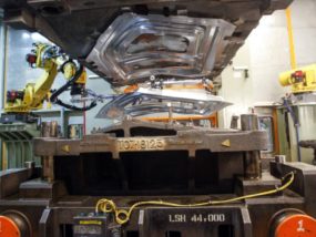 Автомобилните производители в Европа и САЩ постепенно спират работа GM, производство, завод, фабрика, съоръжение