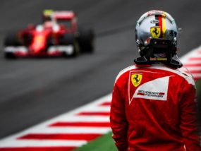 Буря от слухове кой къде отива в F1 Себастиан Фетел