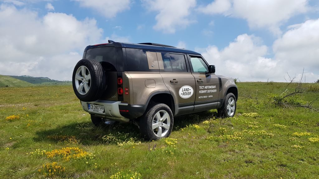 Land Rover Defender