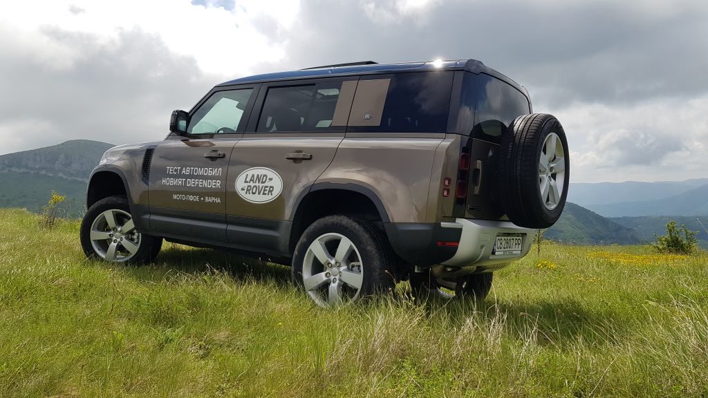 Land Rover Defender