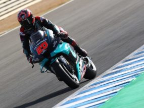 Куартараро с първа победа в MotoGP, Марк Маркес със счупена ръка след падане Фабио Куартараро