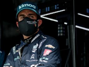 Алонсо смята, че Хамилтън и Верстапен са най-добрите F1 пилоти в момента Фернандо Алонсо